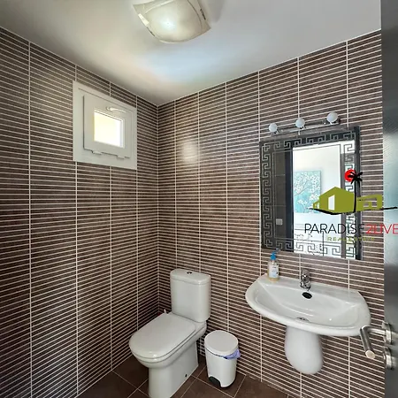 Golden Park Villa *