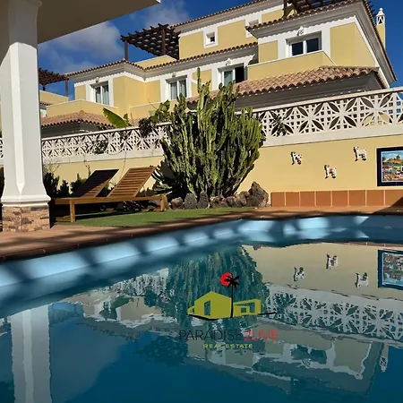 Golden Park Villa *